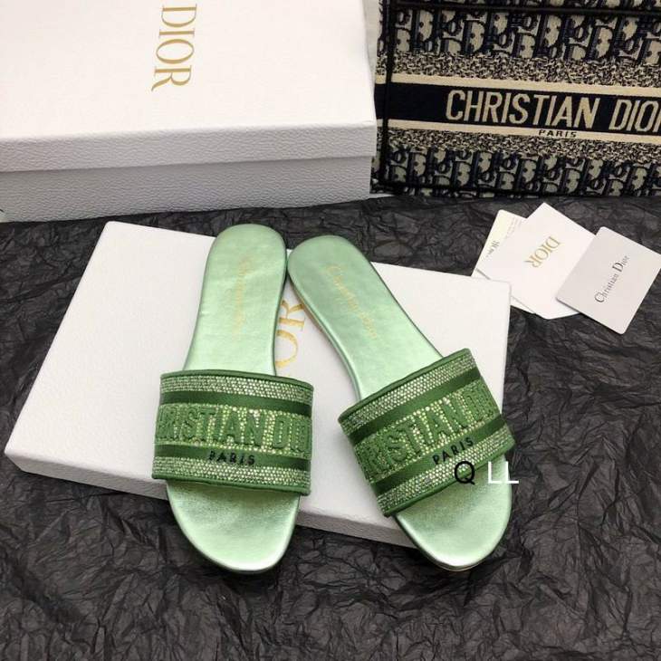 Picture of Dior Slippers _SKUDiorsz35-403CLL08023007
